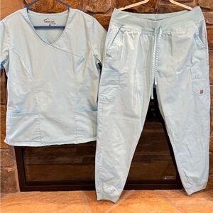 Light Blue UA buttersoft Scrub Set